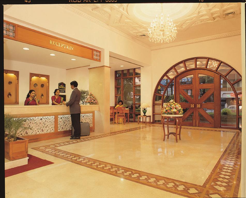 Hotel Abad Plaza Kochi Eksteriør billede