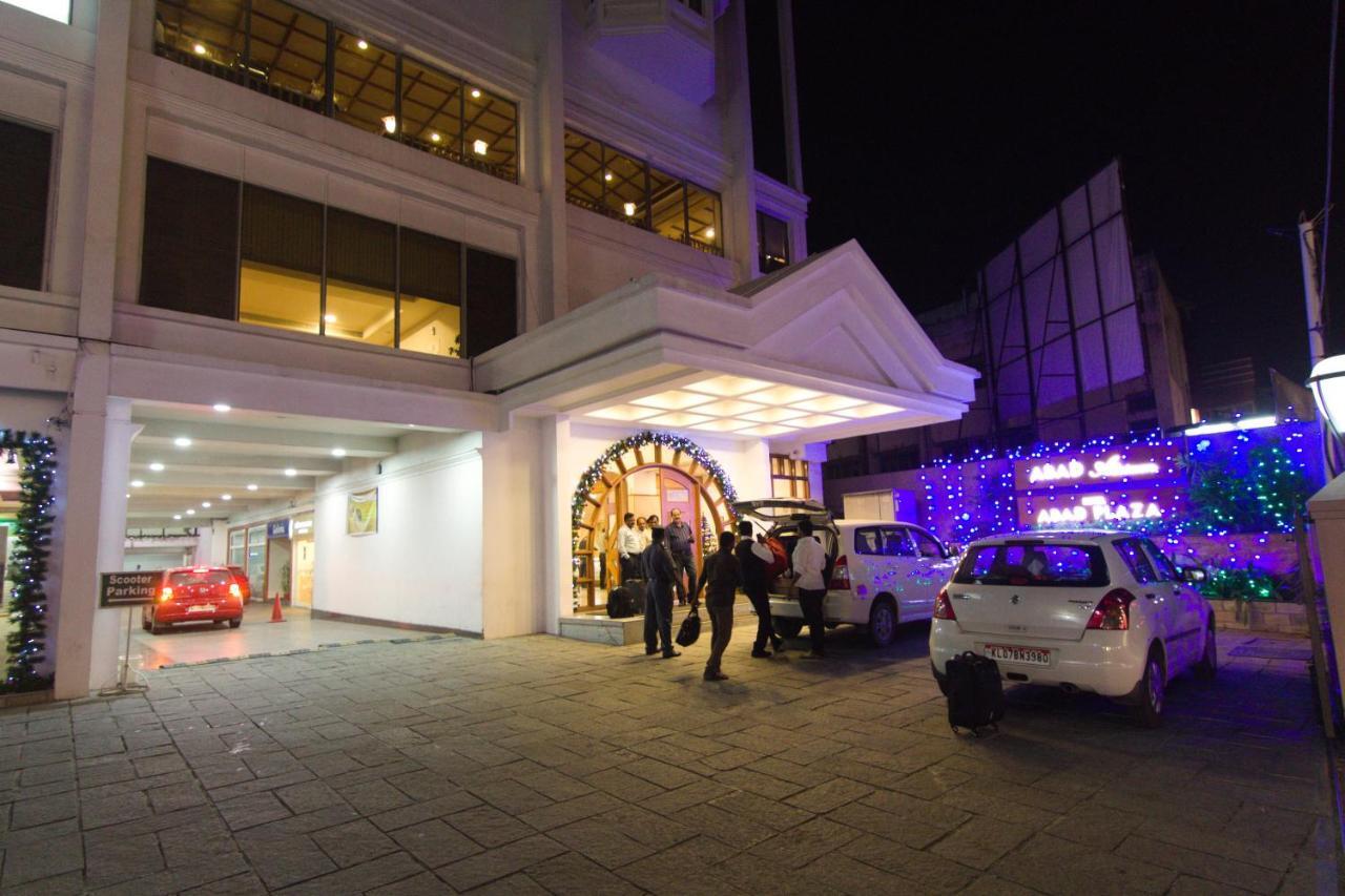 Hotel Abad Plaza Kochi Eksteriør billede